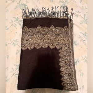 Brown and tan scarf